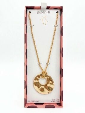 NWT ⚜️💛⚜️ Piper K Golden Tone Disc Pendant Necklace